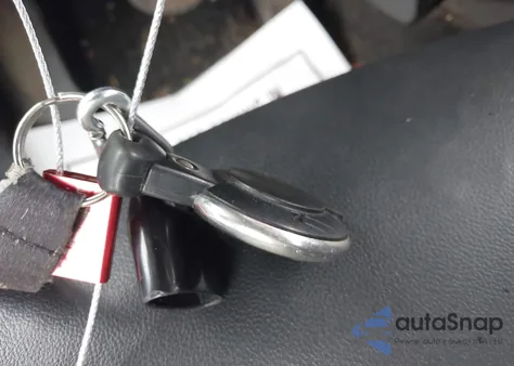 2011 Mini Cooper из США, поврежденный, VIN WMWSU3C52BT092653